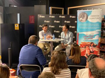 Damián Quintero durante la presentación de su libro en Madrid.