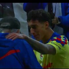 ¿Con quién festejó su gol ante Xolos Alejandro Zendejas?