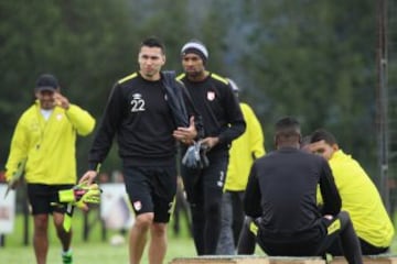 Seijas, el protagonista de la práctica, antes de su último partido en El Campín