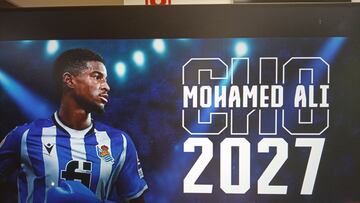 Cartel anunciador del fichaje