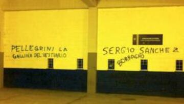 Pintadas contra Manuel Pellegrini en La Rosaleda