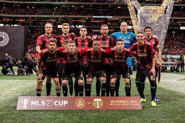 Estos son los XI gladiadores que saltarán al terreno de juego para buscar el primer título de la franquicia. 