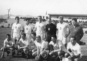 Cuando la República Checa y Eslovaquia aún se encontraban unificadas, estuvieron cerca de un título mundial. Cayeron por 2-1 en el Mundial de Italia 1934 ante el anfitrión. Su más reciente final fue en Chile 62, cuando fueron derrotados por Brasil por 3-1.