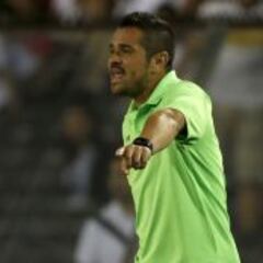 Tapia: "Dicen que Chile no tiene un '9' y acá tenemos dos de lujo"