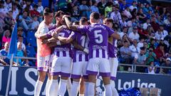 Sergio Leon of Real Valladolid CF celebrating his goal with his teammates during a match between Getafe CF v Real Valladolid CF as part of LaLiga in Madrid, Spain, on October 1, 2022. (Photo by Alvaro Medranda/NurPhoto via Getty Images)