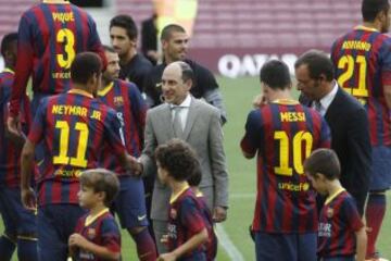 Foto oficial del Barcelona con el patrocinador Qatar Airways