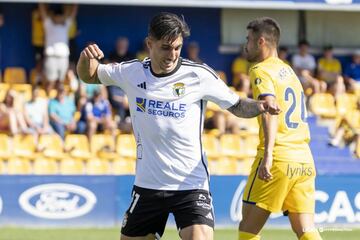 El centrocampista marcó un gol de killer. Apostado en el área, cazó un balón para hacer el empate. Antes había intentado un remate que estuvo cerca de entrar. En un equipo en el que Curro domina la faceta anotadora del equipo tiene mérito lo de Sancris.