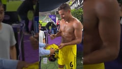 Niño “encuera” a Jonathan dos Santos