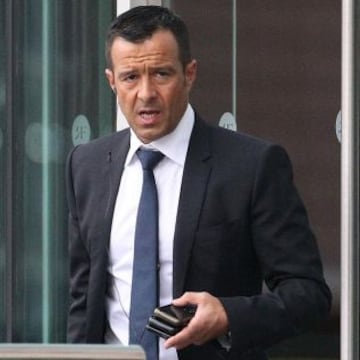 2. Jorge Mendes. Representante de jugador. Maneja a Cristiano Ronaldo y Falcao, entre otros.