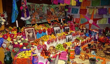 Las almas que llegan el 1 y 2 de noviembre al altar de Día de Muertos son los que tuvieron una vida ejemplar, bautizados y todas las ánimas.