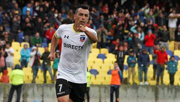 Esteban Paredes hace historia en Colo Colo con su doblete