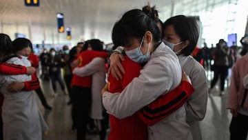 Wuhan recupera la libertad: desplazamientos en masa por carretera, tren y avi¨®n