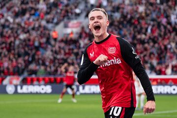 Florian Wirtz, a sus 21 años, fue clave en la conquista de la Bundesliga por parte del Bayer Leverkusen la pasada temporada. Debutó a los 17 años con el conjunto alemán en 2020, se rompió el ligamento cruzado anterior de la rodilla izquierda en 2022 y ha vuelto en su mejor versión. En la Eurocopa, ya ilusionó a la Mannschaft y se postula como nuevo líder de la Selección alemana tras las despedidas de algunos de sus grandes estandartes.