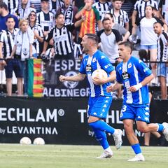 Lucas Pérez se apunta a un nuevo intento, más cerca el adiós de Quiles