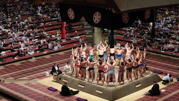 El sumo retorna, y con p¨²blico, a Jap¨®n despu¨¦s de cuatro meses
