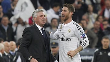 Sergio Ramos y Carlo Ancelotti, durante un partido del Real Madrid.