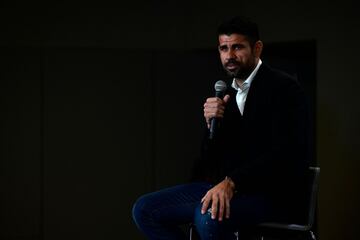 Multitudinaria presentación de Diego Costa y Vitolo