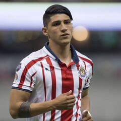 Alan Pulido denuncia el robo de su camioneta en Guadalajara