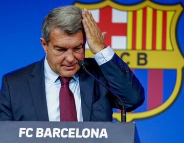 Joan Laporta speaks at Messi's farewell press conference.