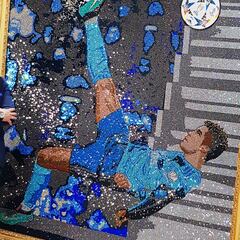 Meet Mr Bling, the Colombian artist working with Ronaldo, Messi and Modric