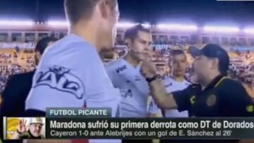 Maradona pelea con el árbitro y lo amenaza con la FIFA