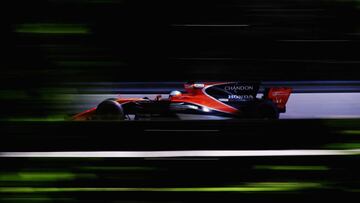 Fernando Alonso con el McLaren en Montreal.