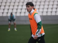 110226 Trilli en el entrenamiento del Córdoba CF