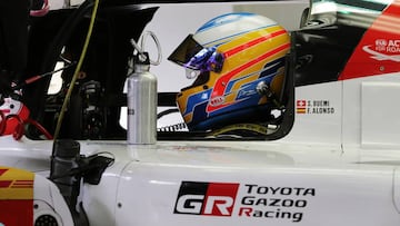 Fernando Alonso en el test que hizo con Toyota en Baréin.