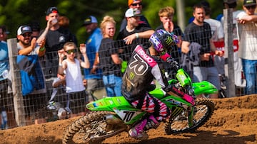 Jorge Prado con la Kawasaki de Pro Motocross.