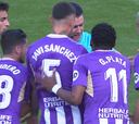 Valladolid estalla: el árbitro decreta el descanso justo en el 1-0