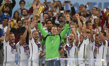 La selección alemana se alzó por cuarta vez con el título Mundial. Ganó a Argentina en la final por 1-0. Alemania fue campeona del Mundo habiendo marcado un total de 18 goles. 