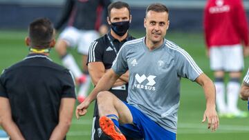 Cala, jugador del Cádiz, durante un entrenamiento.