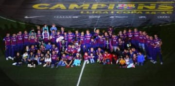 El Barcelona campeón de la Liga BBVA y Copa del Rey.