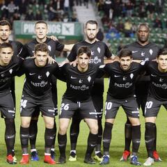 El Sporting estrena camiseta en Elche como homenaje a Quini
