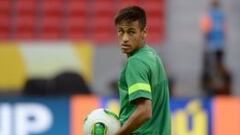 Un operario brasileño hace perder la paciencia a Neymar