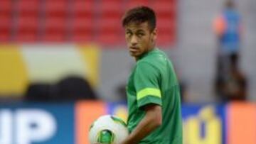 Un operario brasileño hace perder la paciencia a Neymar