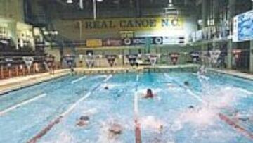 <b>EN PLENA EBULLICIÓN. </b>Éste es el aspecto que presentan un día cualquiera las seis piscinas de que dispone el Real Canoe.