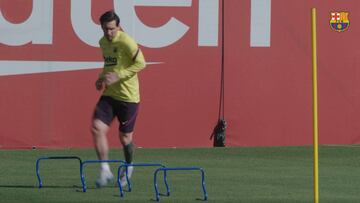 El Barcelona sigue adaptándose al césped tras el confinamiento
