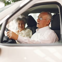 El primer país del mundo que establece una edad máxima para conducir: quitan el carnet a esta edad