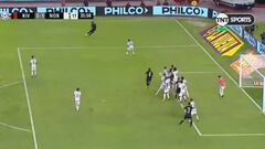 ¿Era Ferreira o Quintero? Tiro libre perfecto para hacer el 3-1