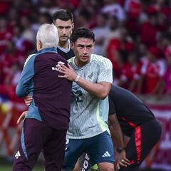 Las modificaciones de Javier Aguirre para jugar contra River Plate