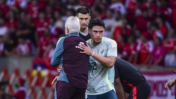 Javier Aguirre head coach and Ramon Juarez of Mexico during the international friendly football match between Sport Club Internacional and Mexico (Mexican National team) at the Beira-Rio Stadium in Porto Alegre, Brazil, on January 16, 2025.
