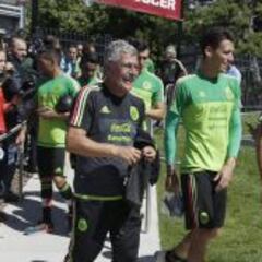 Jugadores elogiaron método de trabajo de Ricardo Ferretti