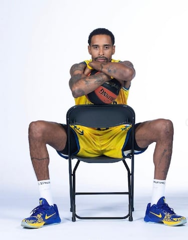 La mejor carta de presentación de Sylven Landesberg (33 años y 1,98) son los 48 puntos (52 de valoración) que le endosó al Barça el 1 de abril de 2018, cuando jugaba con el Movistar Estudiantes, equipo en el que ostenta el récord histórico de valoración. Aquella temporada acabó como el segundo máximo anotador de la Liga (20,1) y formó parte del quinteto ideal de la competición junto a Gary Neal, Luka Doncic, Toko Shengelia y Henk Norel. Del equipo colegial dio el salto al Turk Telekom, pero los últimos años ha estado en China. Con pasaporte austriaco (su abuelo paterno era de allí), también ha demostrado con esta selección su capacidad anotadora: en una Ventana FIBA le metió 49 puntos a Gran Bretaña. 