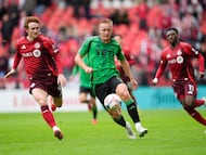 TORONTO, CANADA - APRIL 18: Oleksandr Svatok #5 of the Austin FC runs with the ball against Josh Sargent #9 of the Toronto FC during the first half of their MLS soccer match at BMO Field on April 18, 2026 in Toronto, Ontario, Canada. Mark Blinch/Getty Images/AFP (Photo by MARK BLINCH / GETTY IMAGES NORTH AMERICA / Getty Images via AFP)