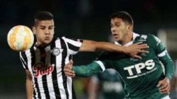 Wanderers complica su opción tras empatar con Libertad