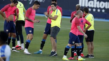 Iraola, en un entrenamiento