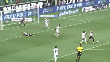 ¡Un zapatazo! Edu Vargas anota un golazo y las redes revientan en Brasil