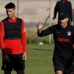 El Atlético se queda en punta sólo con Morata... y Saponjic
