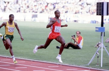 Medalla de oro en la carrera de los 100 metros.